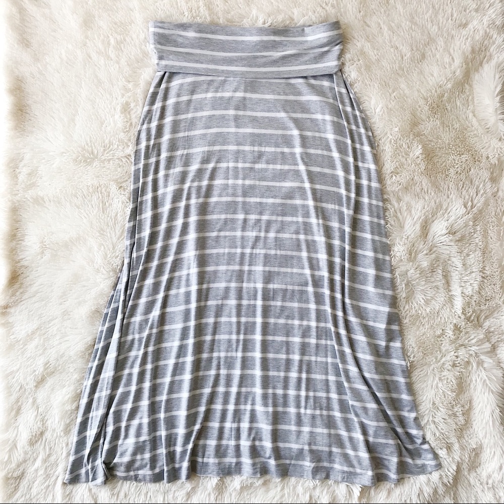 Lord and Taylor grey and white striped maxi skirt